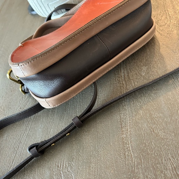 Madewell The Sydney Zip-Top Crossbody Bag in Colorblock - Picture 4 of 11